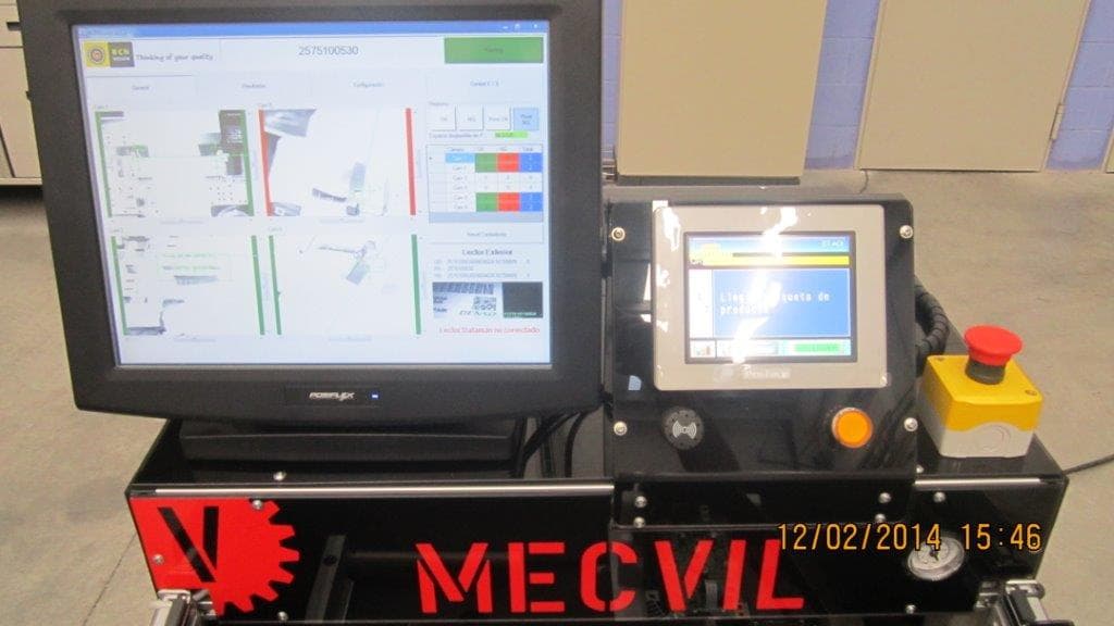 ESTACIONES DE MONTAJE — Estaciones de montaje semi-automático con visión artificial.